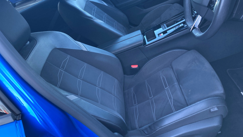 Vauxhall Astra 115kW Ultimate 54kWh 5dr Auto Electric Hatchback